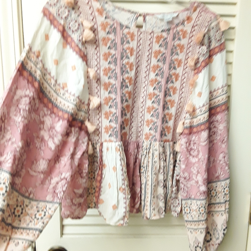 Pink Boho Tribal Embroidered Flowy Top NWT XS P